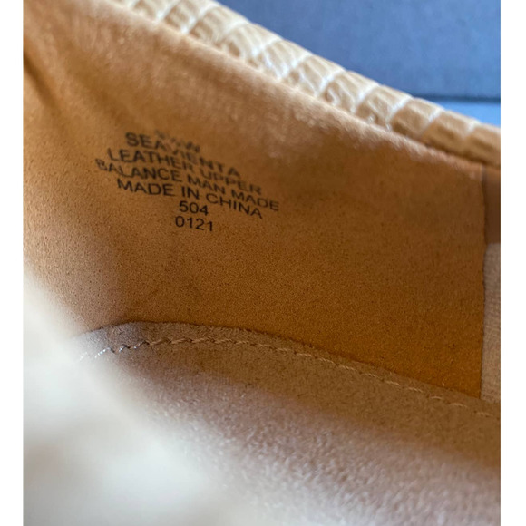 Easy Spirit womans loafer size 9.5W tan Seavienta leather upper reptile textured - Picture 9 of 12